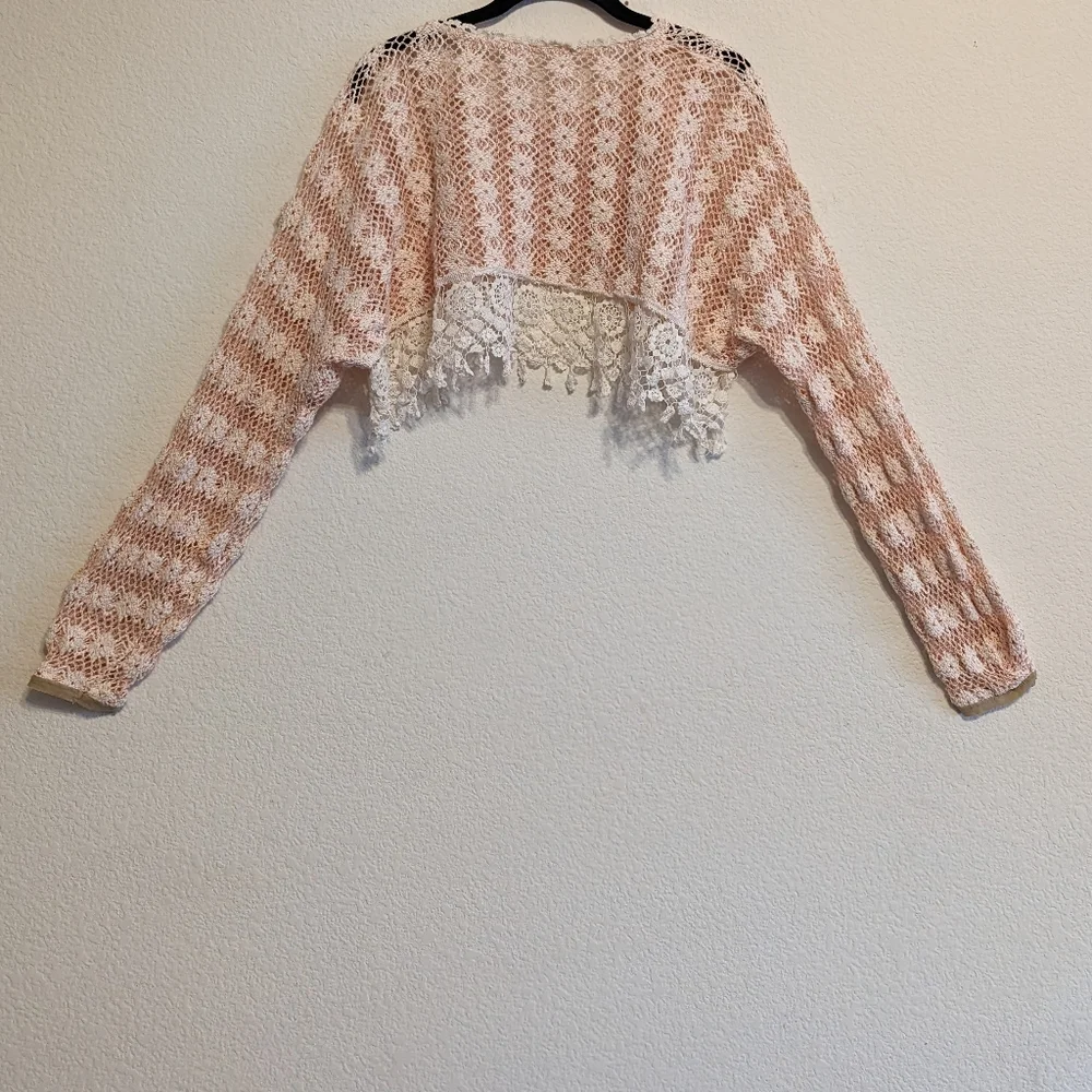 Free People New Romantics Heirloom Rashele Cropped crocheted Long Sleeve Size XS